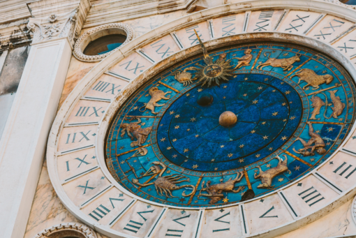 Ecco cosa ci dicono le stelle per i prossimi giorni: l’Oroscopo di Corinne.