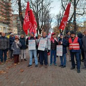Valsessera senza medici di base, oltre 50 cittadini al presidio per avere risposte