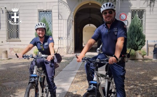 Vercelli: Sicurezza urbana, tornano le pattuglie di civich in bicicletta Vercelli: Sicurezza urbana, tornano le pattuglie di civich in bicicletta