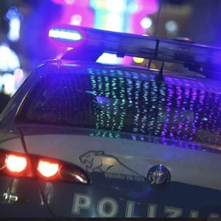 Dal vercellese: Litiga con il fratello e cerca di gettarsi sotto un'auto in via Trino