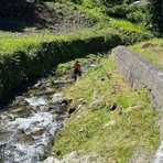 Quarona, pulite le sponde del torrente Cavaglia: intervento dell’AIB per la sicurezza del territorio