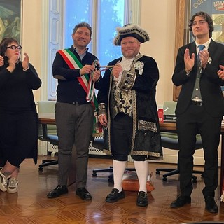 A Quarona si apre il Carnevale: consegnate le chiavi a Re Runfatta