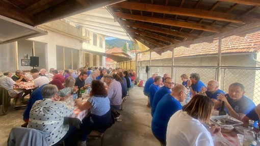 Pranzo solidale in alta Valsessera per la Baita Cascinetta, il grazie del Gruppo Sportivo Genzianella Pranzo solidale in alta Valsessera per la Baita Cascinetta, il grazie del Gruppo Sportivo Genzianella