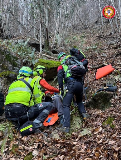 Escursionista soccorso a Postua dopo una caduta di 40 metri Escursionista soccorso a Postua dopo una caduta di 40 metri