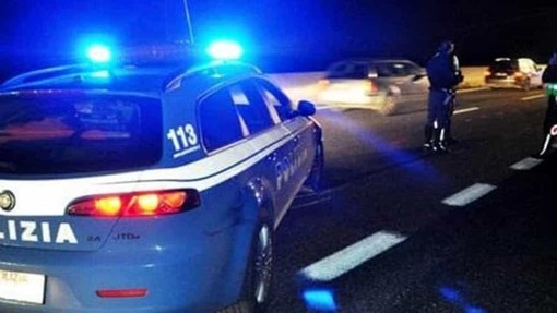 Scontro frontale tra mezzi, grosso spavento per due uomini alla guida (foto di repertorio) Scontro frontale tra mezzi, grosso spavento per due uomini alla guida (foto di repertorio)