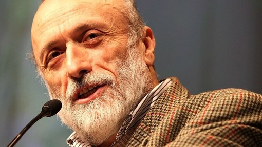 Addio a Carlo Petrini, il fondatore di Slow Food si è spento nella sua Bra a 76 anni