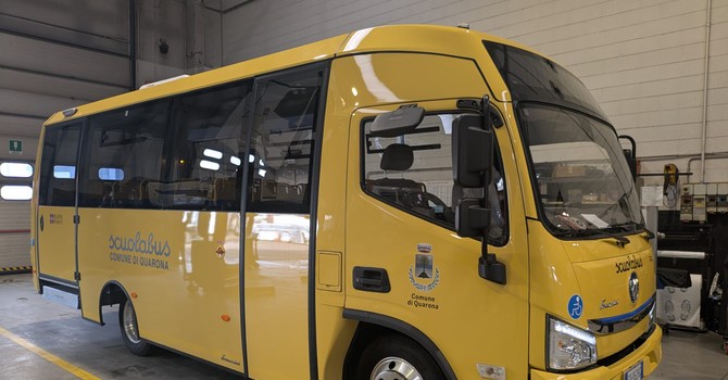 A Quarona il 30 aprile sarà inaugurato il primo scuolabus elettrico del Piemonte