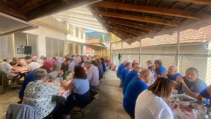 Pranzo solidale in alta Valsessera per la Baita Cascinetta, il grazie del Gruppo Sportivo Genzianella