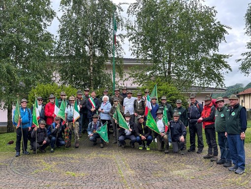 Tappa a Quarona per gli alpini valsesiani in marcia verso l’Adunata