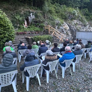 Primo Rosario alla Grotta di Lourdes della Consolata di Varallo