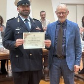 Borgosesia, encomio all’agente di Polizia Locale Alex Franciosa per aver salvato una vita