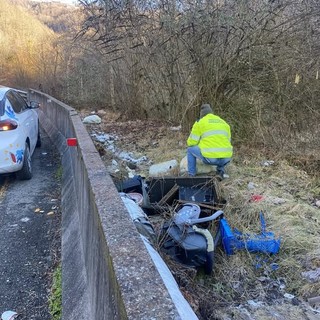 Beccato il responsabile dei rifiuti sulla Provinciale della Cremosina