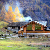 Rifugi aperti in Valsesia, una guida per turisti ed escursionisti tra Monte Rosa, Val Vogna e Val Sermenza - Nell'immagine il Rifugio Pastore