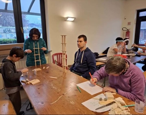 A Borgosesia una giornata per conoscere e sostenere la “Rete Amica”: associazioni e cittadini insieme per il territorio A Borgosesia una giornata per conoscere e sostenere la “Rete Amica”: associazioni e cittadini insieme per il territorio