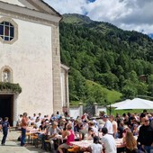A Rima il “Risotto in piazza” richiama centinaia di persone A Rima il “Risotto in piazza” richiama centinaia di persone