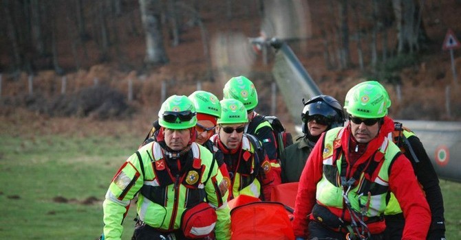 In azione il Soccorso Alpino (foto di repertorio) In azione il Soccorso Alpino (foto di repertorio)
