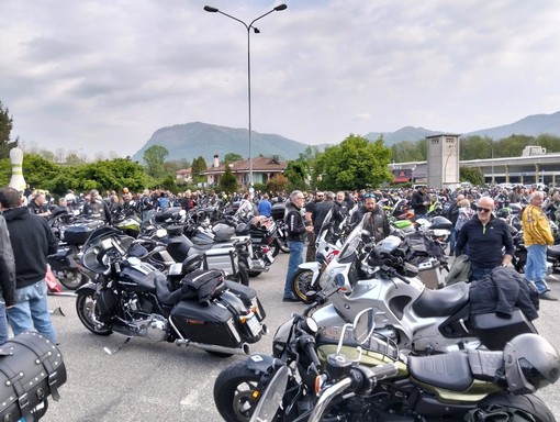 Motori, solidarietà e tradizione: a Serravalle Sesia torna la Motobenedizione dei Motodipendenti