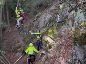 Cercatore di funghi infortunato all’Alpe Meggiana, recuperati anche i quattro compagni Cercatore di funghi infortunato all’Alpe Meggiana, recuperati anche i quattro compagni