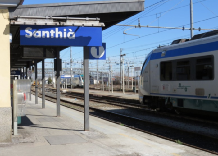 Tratta ferroviaria Arona - Santhià: quali prospettive per la riattivazione?