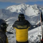 Soccorso in montagna o mare: gli interventi delle forze dell'ordine saranno a pagamento, se non giustificati Soccorso in montagna o mare: gli interventi delle forze dell'ordine saranno a pagamento, se non giustificati