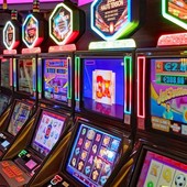 Gioco d’azzardo patologico, Torino spende oltre 5,3 miliardi: “Si deve porre un freno”