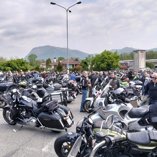 Motori, solidarietà e tradizione: a Serravalle Sesia torna la Motobenedizione dei Motodipendenti