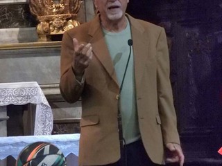 A Cravagliana poesia, musica e teatro nella Chiesa della B.V. Assunta A Cravagliana poesia, musica e teatro nella Chiesa della B.V. Assunta