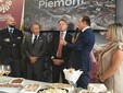 Salone del Gusto, il pane gigante di Coggiola conquista lo stand Piemonte