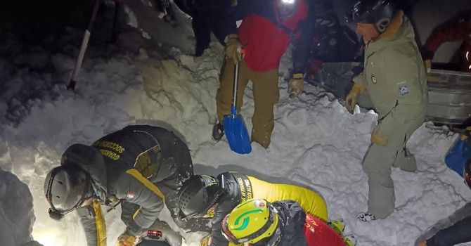 Alagna, ritrovato sciatore disperso nel fuori pista dell’Olen: condizioni critiche