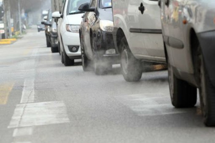 Regione: “In Piemonte prevediamo misure compensative per evitare il blocco degli euro 5”