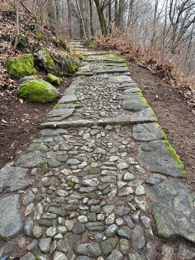 Quarona, pulizia profonda della mulattiera per Valmaggiore