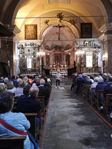 A Cravagliana poesia, musica e teatro nella Chiesa della B.V. Assunta A Cravagliana poesia, musica e teatro nella Chiesa della B.V. Assunta