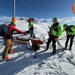 Soccorso Alpino, 30 operatori a Bielmonte per esercitazioni e addestramenti su pista FOTO Soccorso Alpino, 30 operatori a Bielmonte per esercitazioni e addestramenti su pista FOTO