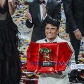 Sal Da Vinci trionfa al 76° Festival di Sanremo con "Per sempre sì" Sal Da Vinci trionfa al 76° Festival di Sanremo con "Per sempre sì"