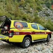 Punto dai calabroni durante una gita in montagna, soccorso un uomo in alta Valsessera (foto di repertorio) Punto dai calabroni durante una gita in montagna, soccorso un uomo in alta Valsessera (foto di repertorio)