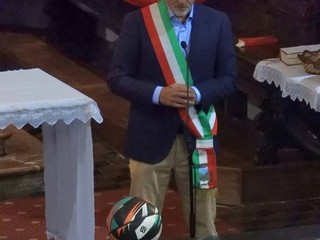A Cravagliana poesia, musica e teatro nella Chiesa della B.V. Assunta A Cravagliana poesia, musica e teatro nella Chiesa della B.V. Assunta