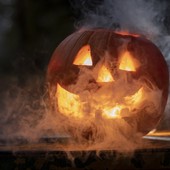 Halloween 2026, la Valsesia si prepara alla notte delle streghe: feste, mostri e cene con delitto Halloween 2026, la Valsesia si prepara alla notte delle streghe: feste, mostri e cene con delitto