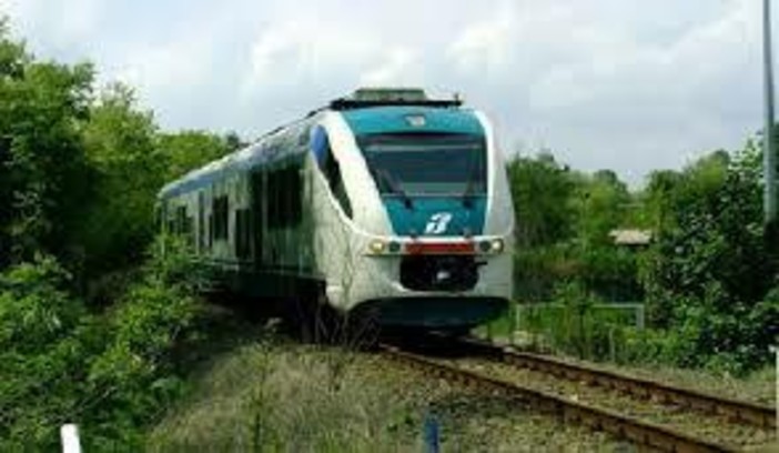 Ritornano i treni del mare, Gabusi: “18 convogli in più rispetto alla normale programmazione” (foto di repertorio) Ritornano i treni del mare, Gabusi: “18 convogli in più rispetto alla normale programmazione” (foto di repertorio)