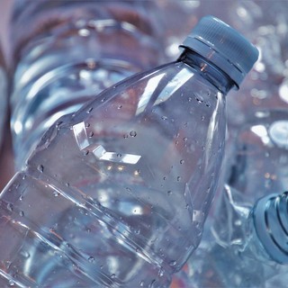 Raccolta plastica a Gattinara, ritardi a causa dello sciopero nazionale: l’Amministrazione invita i cittadini a ritirare i sacchi esposti