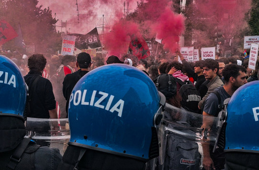 Dalle occupazioni alla piazza: gli studenti torinesi alzano la voce contro il governo Meloni