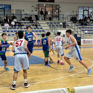 Valsesia Basket Under 15 travolge Basket Jacks Lago d’Orta: a segno anche tre ragazzi dell’Under 13