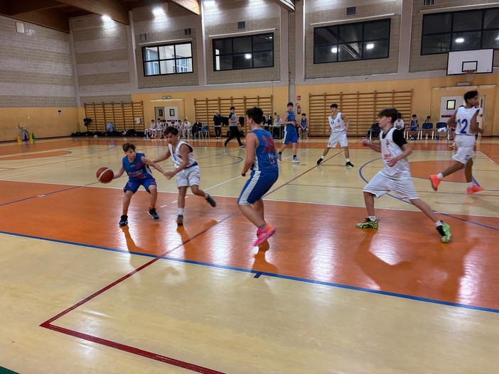 Valsesia Basket Under 15, rimonta e vittoria a Biella: Teens battuti 65-60 dopo un supplementare