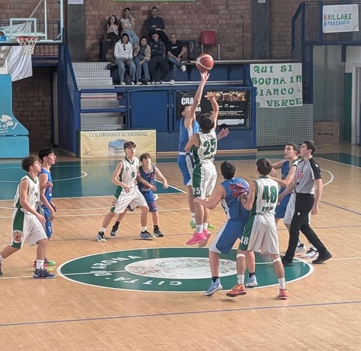 Arona supera Valsesia Basket nella seconda fase Titolo: l’Under 15 lotta ma cede in trasferta