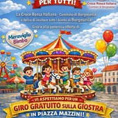 Borgosesia, un giro in giostra gratuito per i bambini: iniziativa della Croce Rossa in Piazza Mazzini