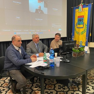 Unione Montana Valsesia, serata di riunioni “a fiume”: giunta, consiglio e confronto su fondi per territorio e scuole Unione Montana Valsesia, serata di riunioni “a fiume”: giunta, consiglio e confronto su fondi per territorio e scuole