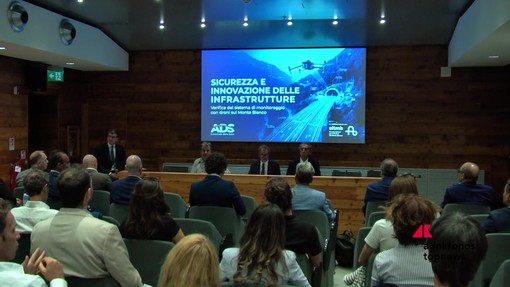Monte Bianco, droni e IA sorvegliano le infrastrutture del futuro Monte Bianco, droni e IA sorvegliano le infrastrutture del futuro