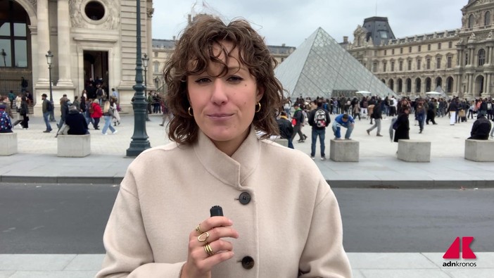 Proteste in Francia, studenti bloccano il Louvre e arriva il coprifuoco in alcune cittànews Proteste in Francia, studenti bloccano il Louvre e arriva il coprifuoco in alcune cittànews