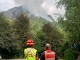 Alpe Noveis, bruciati 12 ettari, ancora Canadair in azione