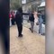 Proteste Marsiglia, uomo incappucciato ustiona volto di una donna con spray lanciafiamme Proteste Marsiglia, uomo incappucciato ustiona volto di una donna con spray lanciafiamme