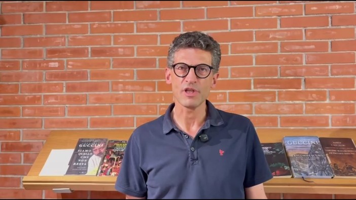 Il sindaco di Pistoia ricorda Guccini: "Un legame speciale con la città e la biblioteca"